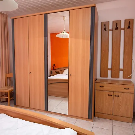 Apartment Knurrhahn By Interhome Norddeich (Norden)